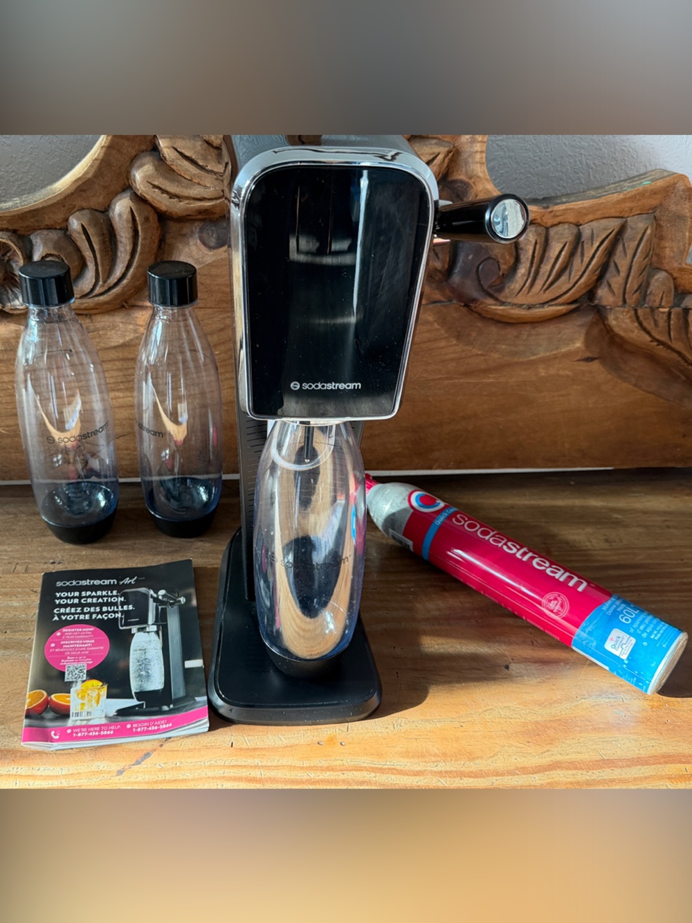 SodaStream Black Home Sparkling Water Maker with Bottles-NEW